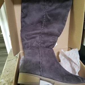 Journee Blakely boots